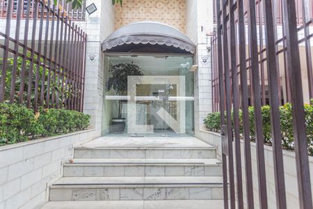 Apartamento à venda com 110m², 3 quartos e 2 vagas Apartamento à venda com 110m², 3 quartos e 2 vagasHall de Entrada