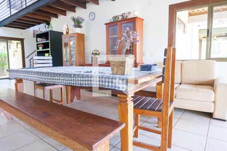 Sala  de casa de condomínio à venda com 3 quartos, 400m² em Passárgada, Nova Lima