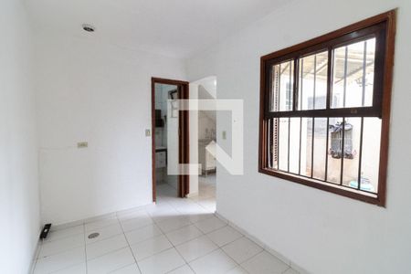 Sala de casa para alugar com 1 quarto, 25m² em Vila Dalva, Osasco