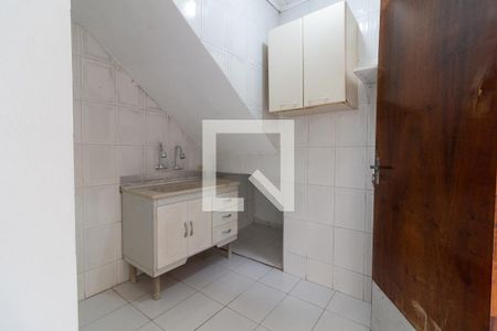 Cozinha de casa para alugar com 1 quarto, 25m² em Vila Dalva, Osasco