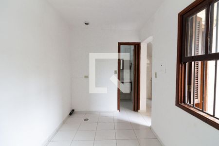 Sala/Quarto de casa para alugar com 1 quarto, 25m² em Vila Dalva, Osasco