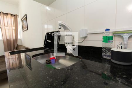 Sala e Cozinha de apartamento para alugar com 2 quartos, 40m² em Vila Nova Savoia, São Paulo