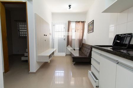 Sala e Cozinha de apartamento para alugar com 2 quartos, 40m² em Vila Nova Savoia, São Paulo