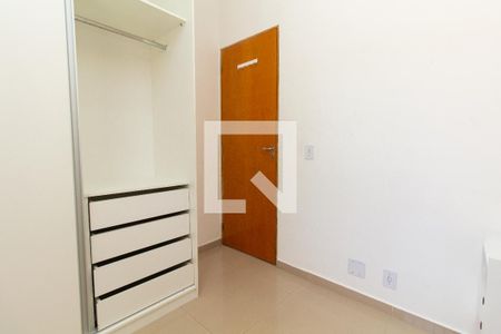 Quarto 1 de apartamento para alugar com 2 quartos, 40m² em Vila Nova Savoia, São Paulo