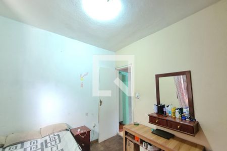 Quarto 2 de casa à venda com 2 quartos, 250m² em Jardim Iva, São Paulo