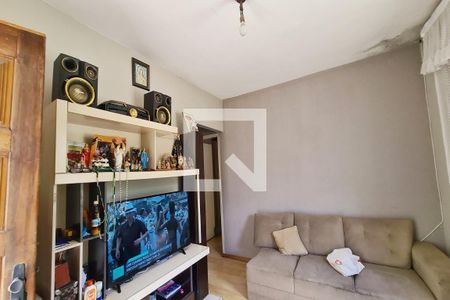 Sala de casa à venda com 2 quartos, 250m² em Jardim Iva, São Paulo