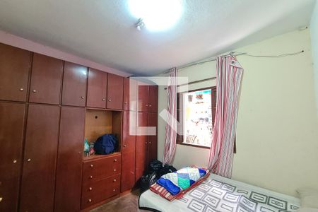 Quarto 2 de casa à venda com 2 quartos, 250m² em Jardim Iva, São Paulo