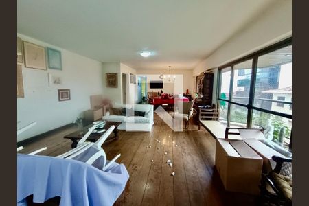 Sala de apartamento à venda com 3 quartos, 214m² em Leblon, Rio de Janeiro