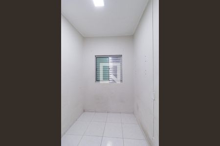 Quarto 1 de casa para alugar com 2 quartos, 70m² em Jardim Roberto, Osasco