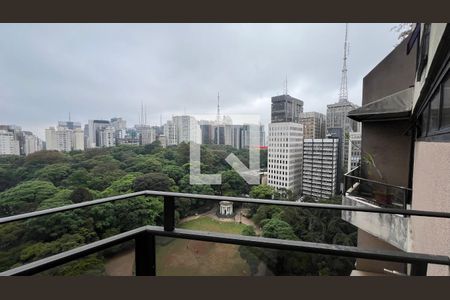 Sacada de apartamento à venda com 3 quartos, 203m² em Cerqueira César, São Paulo