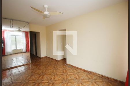 Sala de apartamento à venda com 2 quartos, 80m² em Olaria, Rio de Janeiro