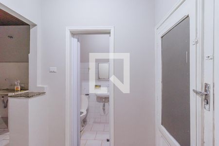 Banheiro de kitnet/studio para alugar com 1 quarto, 40m² em Centro, São José dos Campos