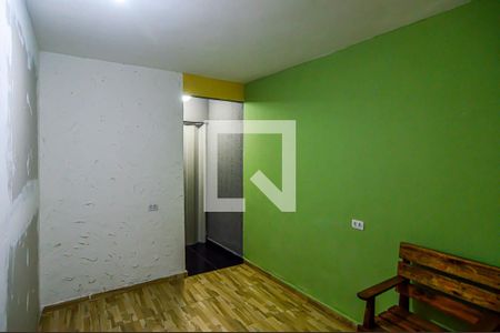 Quarto de casa para alugar com 1 quarto, 40m² em Vila Lourdes, Barueri