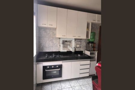 Cozinha de apartamento à venda com 3 quartos, 60m² em Arvoredo, Contagem