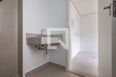 Banheiro de kitnet/studio à venda com 1 quarto, 25m² em Cerqueira César, São Paulo