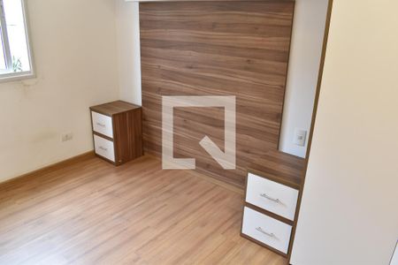 Quarto 1 de apartamento para alugar com 2 quartos, 54m² em Tingui, Curitiba