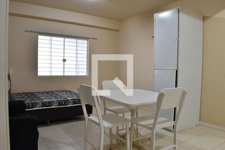 Sala/Quarto de apartamento para alugar com 1 quarto, 55m² em Boa Vista, Curitiba