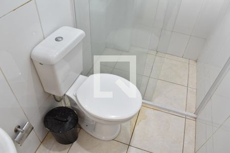 Banheiro de apartamento para alugar com 1 quarto, 55m² em Boa Vista, Curitiba