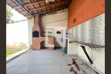 Casa à venda com 2 quartos, 210m² em Piratininga, Niterói