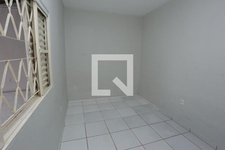 Quarto  de casa para alugar com 1 quarto, 90m² em Samambaia Norte (samambaia), Brasília