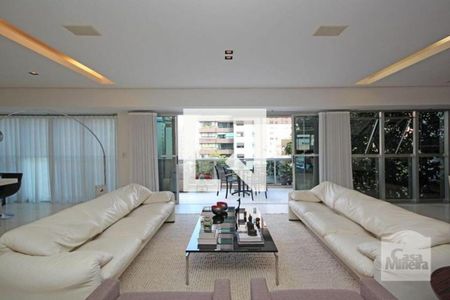 Apartamento à venda com 310m², 4 quartos e 4 vagassala 