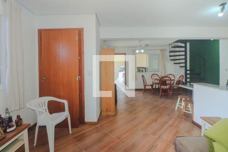 Sala de casa à venda com 3 quartos, 165m² em Morro Santana, Porto Alegre