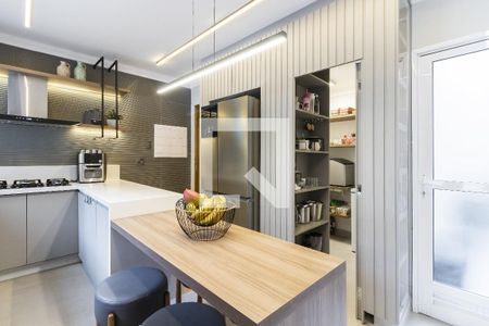 Cozinha de casa de condomínio à venda com 4 quartos, 393m² em Vila Nova Caledonia, São Paulo