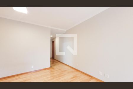 Sala de apartamento à venda com 3 quartos, 91m² em Vila Itapura, Campinas