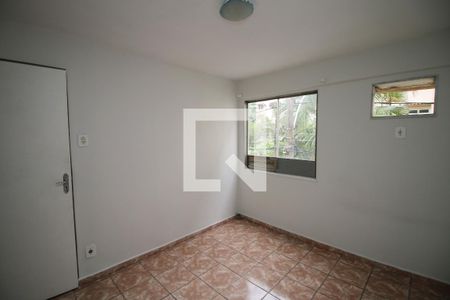 Quarto 2 de apartamento para alugar com 2 quartos, 48m² em Irajá, Rio de Janeiro