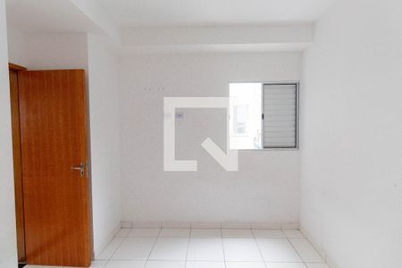 Quarto 1 de apartamento para alugar com 2 quartos, 42m² em Vila Franci, São Paulo