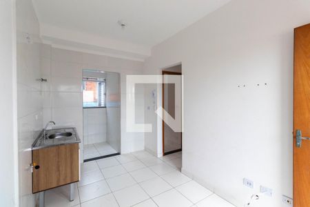 Sala/Cozinha de apartamento para alugar com 2 quartos, 42m² em Vila Franci, São Paulo