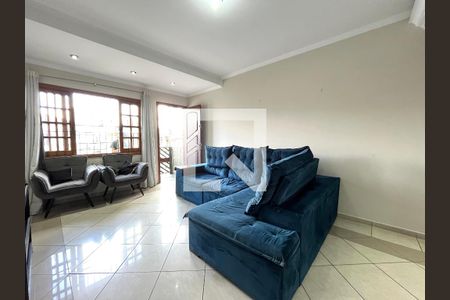 Sala de casa à venda com 4 quartos, 156m² em Cidade Vargas, São Paulo