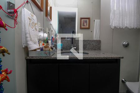 Banheiro de apartamento para alugar com 1 quarto, 50m² em Santo Antônio, Belo Horizonte