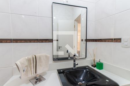 Lavabo   de casa à venda com 3 quartos, 257m² em Vila Nivi, São Paulo