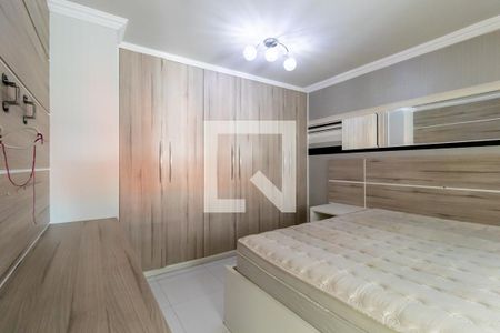 Quarto 2 de casa para alugar com 2 quartos, 75m² em Sítio Cercado, Curitiba