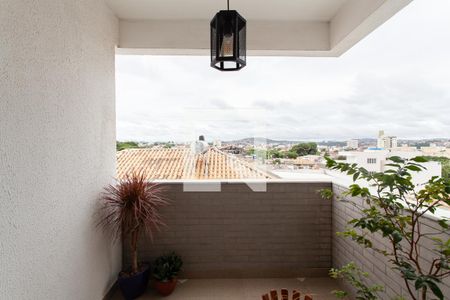 Varanda da Sala de apartamento para alugar com 3 quartos, 75m² em Planalto, Belo Horizonte