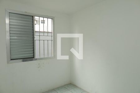 Quarto 2 de apartamento para alugar com 3 quartos, 52m² em Conjunto Residencial José Bonifácio, São Paulo