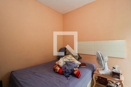 Quarto 2 de casa para alugar com 2 quartos, 58m² em Jardim Bom Refugio, São Paulo