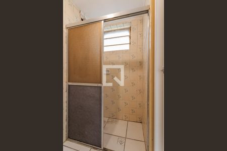 Banheiro de kitnet/studio para alugar com 1 quarto, 38m² em Jardim Dona Leopoldina, Porto Alegre