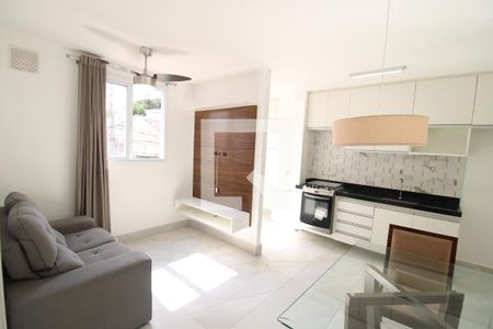 Sala / Cozinha / Área de Serviço de apartamento para alugar com 2 quartos, 42m² em Santana, São Paulo