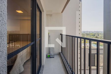 Varanda de kitnet/studio para alugar com 1 quarto, 25m² em Pinheiros, São Paulo