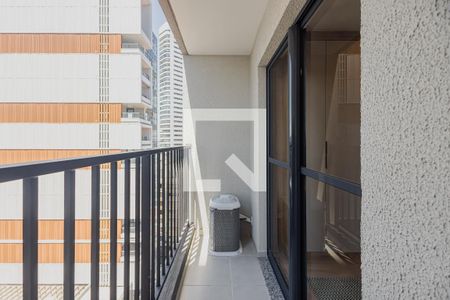 Varanda de kitnet/studio para alugar com 1 quarto, 25m² em Pinheiros, São Paulo