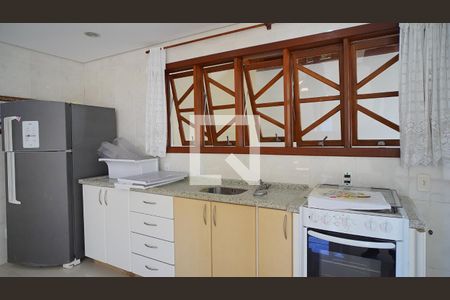 Cozinha de casa para alugar com 3 quartos, 150m² em Moenda, Florianópolis