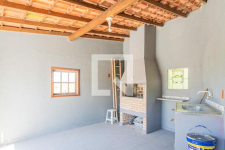 Casa à venda com 235m², 3 quartos e 4 vagas Casa à venda com 235m², 3 quartos e 4 vagasÁrea comum - Churrasqueira