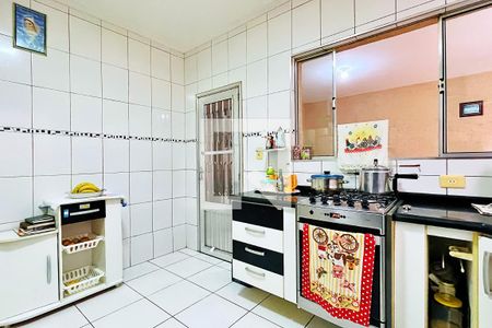 Casa à venda com 180m², 2 quartos e 1 vaga Casa à venda com 180m², 2 quartos e 1 vagaCozinha - Casa 2