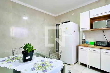 Casa à venda com 180m², 2 quartos e 1 vaga Casa à venda com 180m², 2 quartos e 1 vagaCozinha - Casa 1