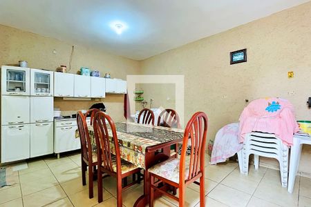 Casa à venda com 180m², 2 quartos e 1 vaga Casa à venda com 180m², 2 quartos e 1 vagaÁrea de Serviço - Casa 2