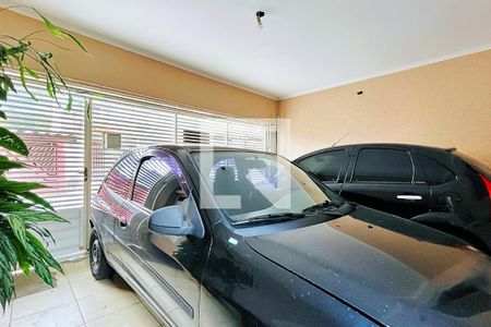 Casa à venda com 180m², 2 quartos e 1 vaga Casa à venda com 180m², 2 quartos e 1 vagaGaragem