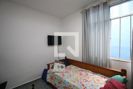 Quarto 2 de casa à venda com 2 quartos, 100m² em Irajá, Rio de Janeiro