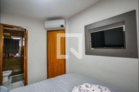 Apartamento à venda com 102m², 2 quartos e 2 vagas Apartamento à venda com 102m², 2 quartos e 2 vagasQuarto Suíte